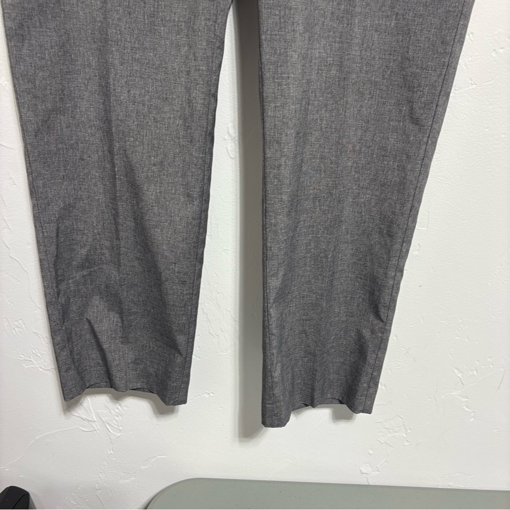 Ben Hogan Men's Gray Golf Pant Size 36x30 Casual Athletic Flat Front Pockets - Picture 3 of 10